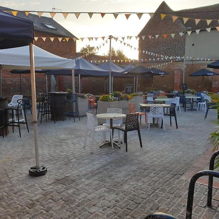 The Catherine Wheel Wetherspoon Hotel Henley-on-Thames Exteriér fotografie