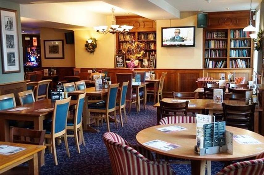 The Catherine Wheel Wetherspoon Hotel Henley-on-Thames Exteriér fotografie