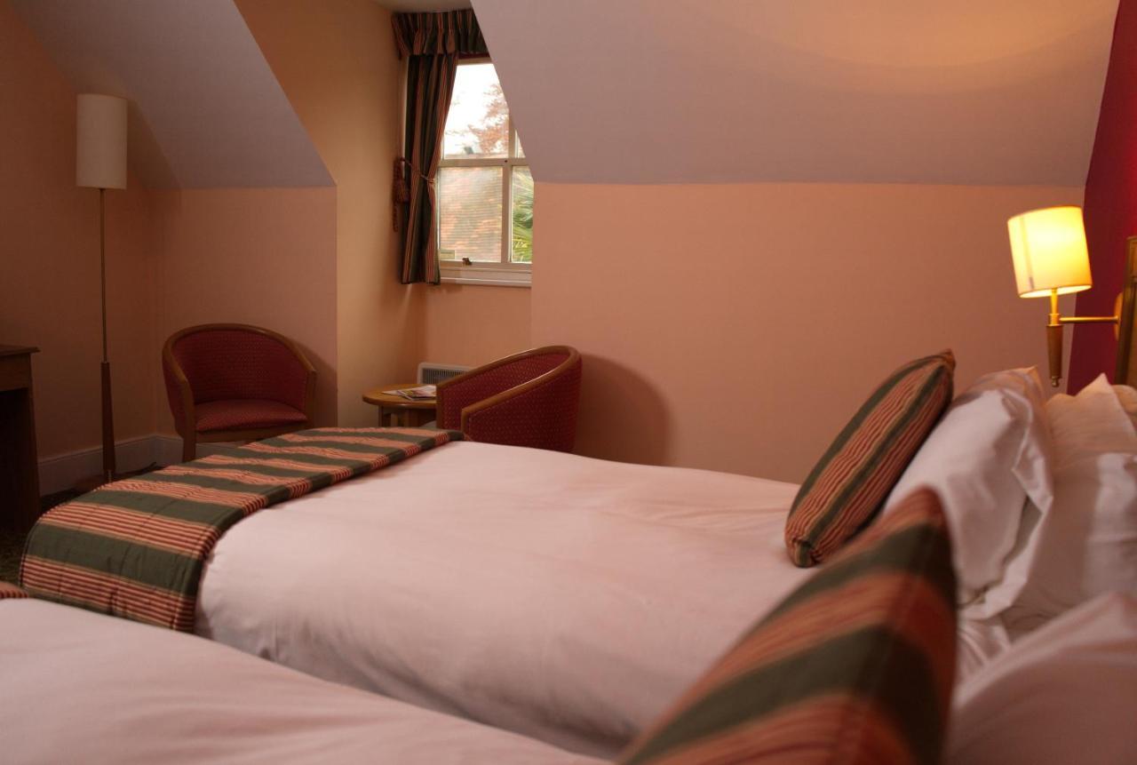 The Catherine Wheel Wetherspoon Hotel Henley-on-Thames Exteriér fotografie